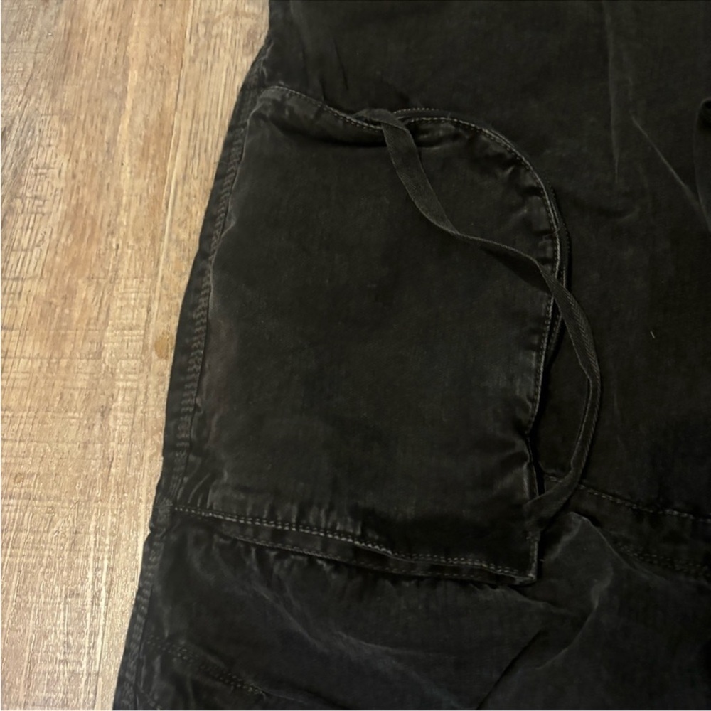 NWOT FREE PEOPLE We The Free Can't Compare Cargo Pants In Black SZ: L - Picture 8 of 11